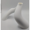 Esthétique Space Age & Minimaliste : Ses courbes organiques et fluides apportent une touche architecturale et futuriste à votre