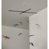 Apportez une touche de poésie, de légèreté et de sérénité à votre intérieur avec ce mobile décoratif de libellules. Entièrement