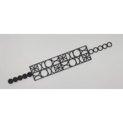 Découvrez l'élégance architecturale à votre poignet avec ce bracelet manchette exclusif en TPU flexible.