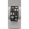 Découvrez l'élégance architecturale à votre poignet avec ce bracelet manchette exclusif en TPU flexible.