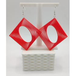 Ajoutez une touche d'audace et de modernité à votre style avec ces boucles d'oreilles pendantes géométriques uniques !