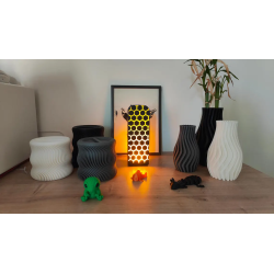 Pourquoi vous allez l'adorer : Design Unique : Un motif de nid d'abeille (honeycomb) élégant qui laisse filtrer une lumière oran