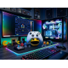 C'est l'accessoire indispensable pour organiser votre bureau de gamer tout en affichant votre passion pour le rétrogaming.